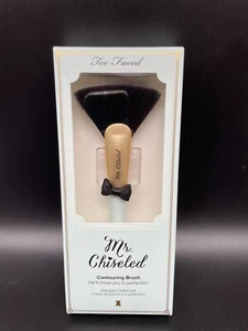 Too Faced Mr. Chiseled Contour Brush CONTOURING BRUSH.NEW. AUTHENTIC - Picture 1 of 2
