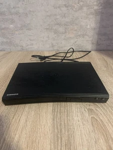 • Blu-Ray Player SAMSUNG BD-J5500 3D DIVX  - Bild 1 von 6