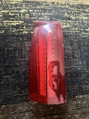 Conjunto de luz trasera derecha Cadillac STS 2006  Foto 1 de 2