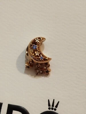 Charm Pandora Luna Con Stelle Pendenti  - Immagine 1 di 4