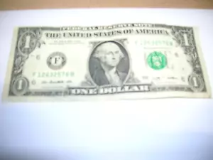 2009 F $1 ONE DOLLAR BILL alignment errors on to Serial F12632576 B - Picture 1 of 2