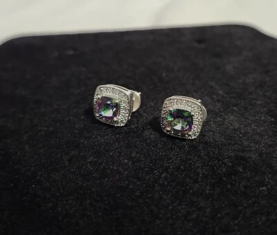 NVC Nataliya V Collister Plata Esterlina Topacio Místico Zafiro Halo Pendientes  Foto 1 de 4