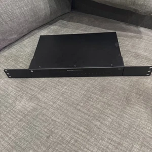 PAKEDGE RK-1 Router with rack mounts - Picture 1 of 4