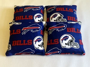 BUFFALO BILLS CORNHOLE BOHNENSÄCKE 4ER SET TOP QUALITÄT MAISLOCH TASCHE WERFEN SPIEL - Bild 1 von 1