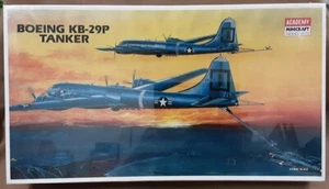 Kit de avión modelo cisterna Academy Minicraft Boeing KB-29P escala 1/72 # 2113 - Imagen 1 de 1