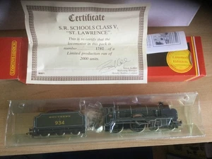 HORNBY 'OO' GAUGE R533 SR 4-4-0 'ST LAWRENCE' NO.934 BNIB SOUTHERN GREEN LTD ED - Foto 1 di 3