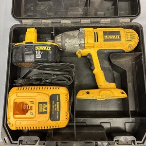 DEWALT DW059 K-2 18-Volt Heavy Duty 1/2-inch Cordless Impact Wrench Kit - Picture 1 of 12