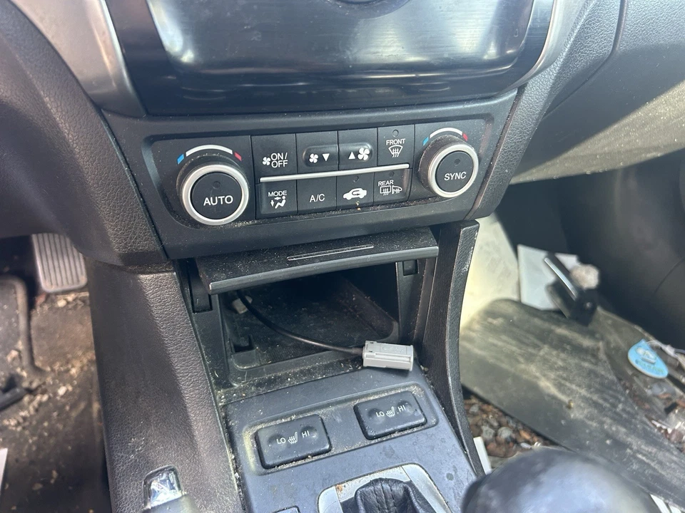 2016–18 Acura ILX temperature control dash mounted - Image 1 of 1