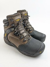 black suit burgundy shoes