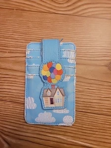 Disney Pixar Loungefly UP porta carte d'identità casa palloncini nuvole 3x5 VEDI DESCRIZIONE - Foto 1 di 10
