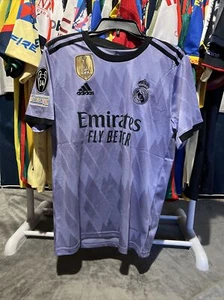 VINI JR #20 2022/2024 Real Madrid Football Soccer Jersey Badges Shirt Medium - Picture 1 of 8