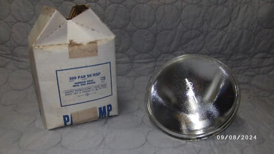 NEW GE 300w 120v PAR 56 NSP Par Can Lamp Narrow Spot - Image 1 of 3