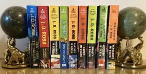 9 Book Lot By J. D. Robb- Indulgence In Death Loyalty In Death Fantasy In D… - Foto 1 di 4