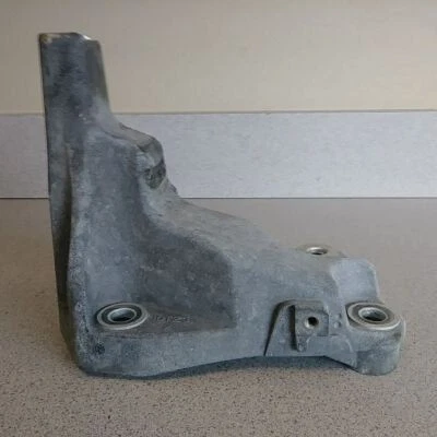 2015 2016 2017 2018 2019 2020 Acura TLX 3.5L right engine mount bracket — 第 1/4 张图片