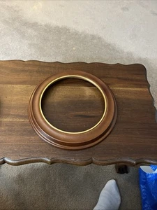 Van Hygan And Smythe Collector Plate Frame for 8-8.5" Plate.  With Gold Rim - Picture 1 of 6