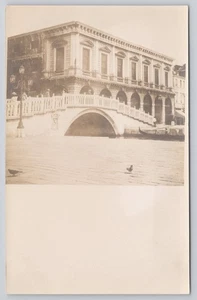 Venecia Italia Góndolas en Canal Arco Puente RPPC Foto Real c1904-1918 Postal - Imagen 1 de 2