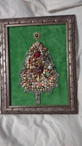 Costume Jewelry Art Christmas Tree Framed Green Velvet Vintage 11" x 14" Xmas - Picture 1 of 3