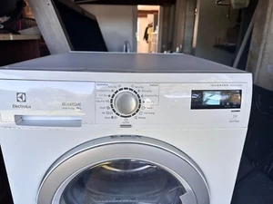 electrolux washing machine, 8kg front load - Picture 1 of 2