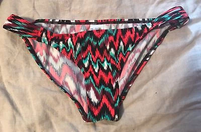 Body Glove Bikini Bottoms Size Medium NWT Aztec Flirty Surf Rider Bottoms $47 - Image 1 of 3