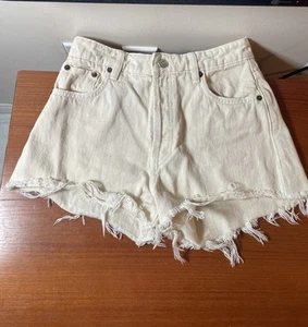 Pantalones cortos de jean Zara de tiro alto con corte amarillo talla 2 - Imagen 1 de 7