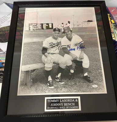 Foto autografiada 16x20 de Tommy Lasorda & Johnny Bench enmarcada JSA HOF Foto 1 de 4