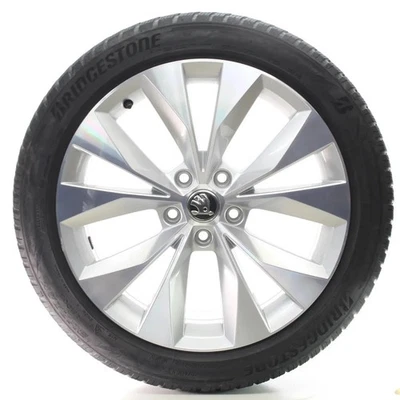 Skoda Superb III 3V Winterräder Cassiopeia Bridgestone 235/45R18 98V 3V0601025Q - Bild 1 von 4
