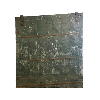 Victor verde recuperado perfeito estado. Porta corta-fogo de madeira com aço Co. - Imagem 1 de 4