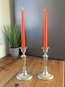 PAIR OF VINTAGE ADAM REGENCY STYLE VINERS EPNS PLATED CANDLE HOLDER CANDLESTICKS - Picture 1 of 12