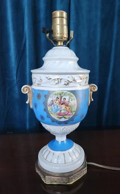 古董法国塞夫雷斯风格蓝色白色和金色瓷瓮古典台灯 — 第 1/4 张图片