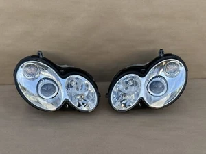 03-05 Mercedes W209 CLK320 CLK350 CLK500 CLK55 C32 Xenon Headlight, OEM Pair L&R - Picture 1 of 20