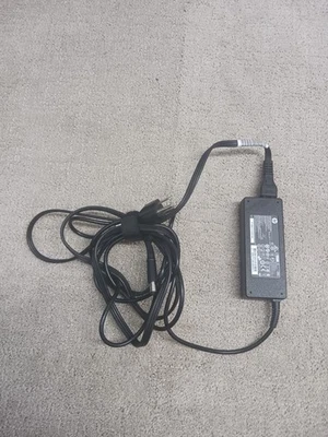 Genuine 90W HP AC Adapter 19V 4.74A Charger 2Q282AV 3BF70AV 3JJ92AV 6DP21AV - Image 1 of 4