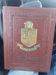 1965 BEAVERTON HIGH SCHOOL YEARBOOK, BEAVERTON, OREGON  THE BEAVER   - Imagen 1 de 3