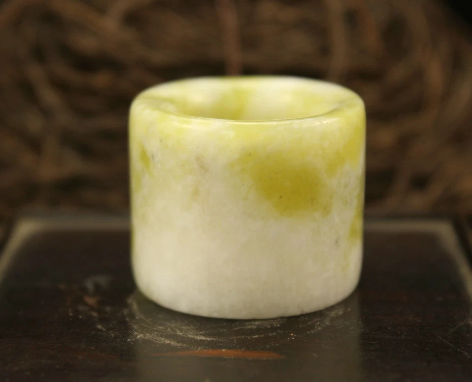 Anillo de jade amarillo chino de 2,3 cm anillo para pulgar anillo de jade natural 26 Foto 1 de 4