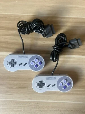 2 SNES Super Nintendo Original Controllers Authentic OEM OFFICIAL SNS-005 (G) - Image 1 of 3