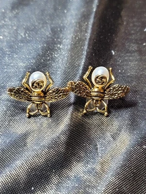 Vintage Gucci Bee Earrings  - Image 1 of 4