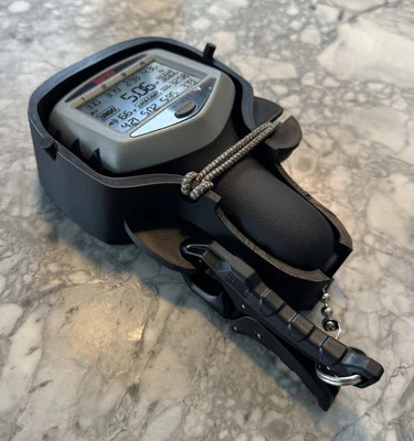 Soporte de escala de pez táctil Rapala montaje por Bass Donkey - bote de lubina probado Foto 1 de 3