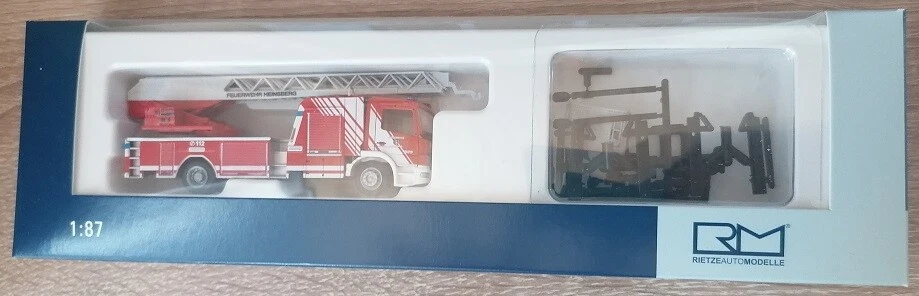 Rietze 71627 - 1/87 Magirus Dlk Fw Heinsberg - Nuovo - Immagine 1 di 1