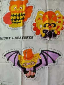Panel de almohada de tela de algodón Night Creatures - Imagen 1 de 2