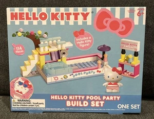 Sanrio Hello Kitty Pool Party Bauset 114-teilig Bausteine mit Figur NEU - Bild 1 von 14