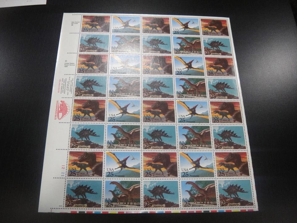 USA 1989 Sc#2422-25 25c Dinosaurs sheet of 40 Stamps MNH XF - Image 1 of 1