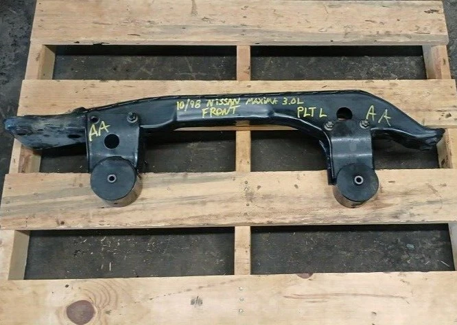 Nissan MAXIMA 3.0 1996-1999 travesaño subchasis motor base soportes OEM Foto 1 de 4