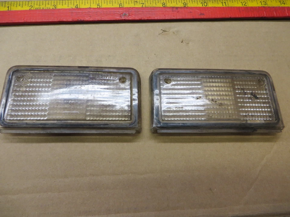 JUEGO DE LENTES CARELLO 12.216.716 LUZ DE REVERSA FIAT X 1/9 12.217.716 Foto 1 de 4