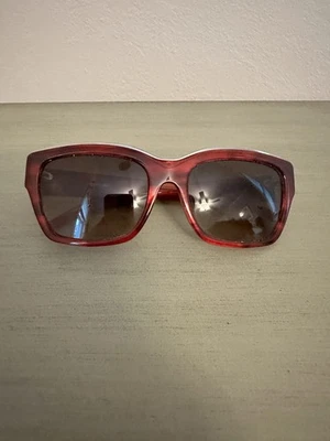 Gafas de sol rojas para mujer Lacoste Foto 1 de 4