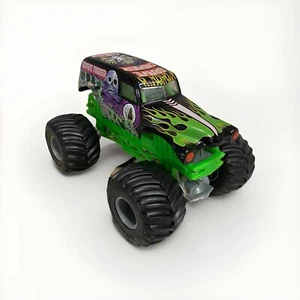 Hot Wheels Monster Jam Truck 1:24 Black Grave Digger Monster Truck - Foto 1 di 6