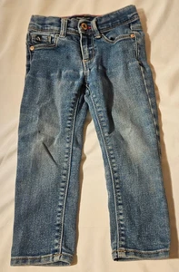 Jordache Toddler Jeans Size 2T Girls Blue Pre-Owned - Picture 1 of 5