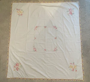 Vintage Handmade Tablecloth Embroidered Crochet Flower Pansy Cotton Linen Floral - Bild 1 von 17