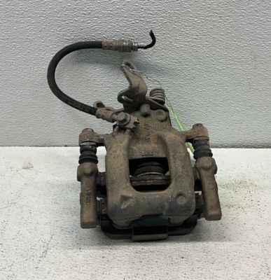 VOLKSWAGEN PASSAT 2012-2014 TRACCIÓN DELANTERA PASO TRASERO DERECHO PINZA DE FRENO CONJUNTO, OEM LOTE 017 Foto 1 de 4