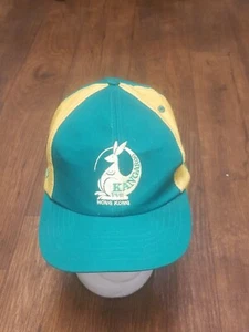 Sombrero trasero vintage canguro pub de Hong Kong amarillo y verde usado  - Imagen 1 de 6