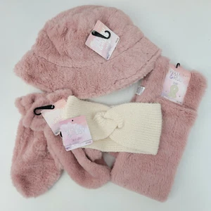Nuevo Paquete Lote Mujer Rosa Peluche Sombrero Bufanda Mitones y Crema Envoltura Calentador de Orejas - Imagen 1 de 7