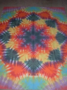 Tie-Dye halber Doppelblatt Wandteppich: 51" x 65" - Bild 1 von 2